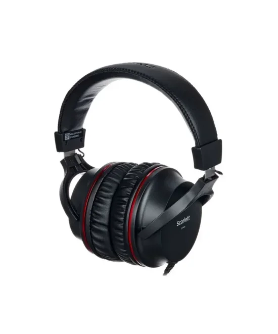 Focusrite Scarlett Solo Studio 4th Gen комплект за домашно студио